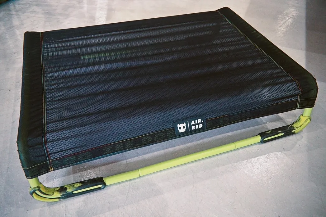 \ zee.dog AIR.BED & AIR.MAT /